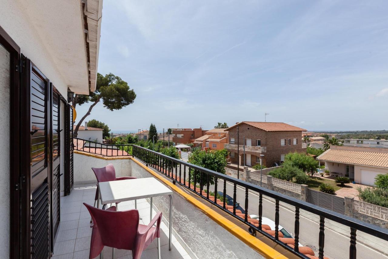 Villa Lilia Vilanova i la Geltrú Exterior photo